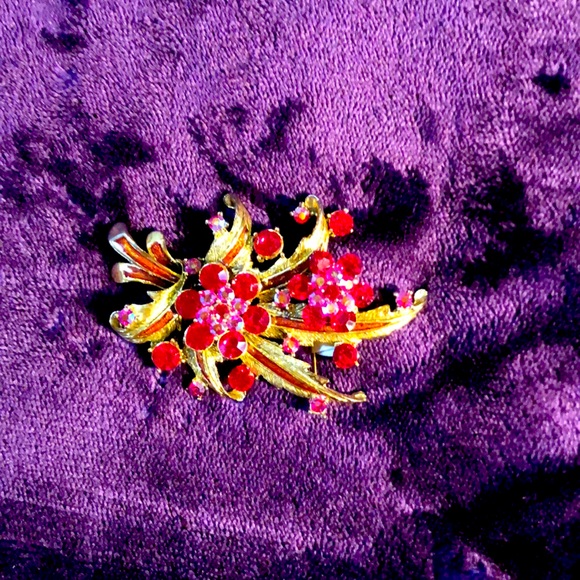 Red glass nwt - Picture 1 of 1